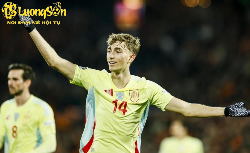 Huijsen nằm trong danh sách chuyển nhượng của Los Blancos hè này Huijsen nằm trong danh sách chuyển nhượng của Los Blancos hè này