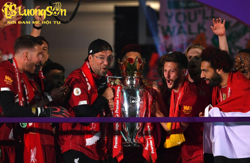 HLV Jurgen Klopp gặt hái được nhiều danh hiệu lớn HLV Jurgen Klopp gặt hái được nhiều danh hiệu lớn